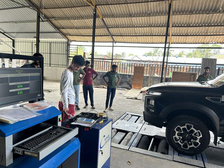 Roller Five-in-One Inspection Line with 3000kg Max Axle Load, AC380V±10%50HZ Power Supply, and 800-2200mm Applicable Wheel Tread for Vehicle Testing