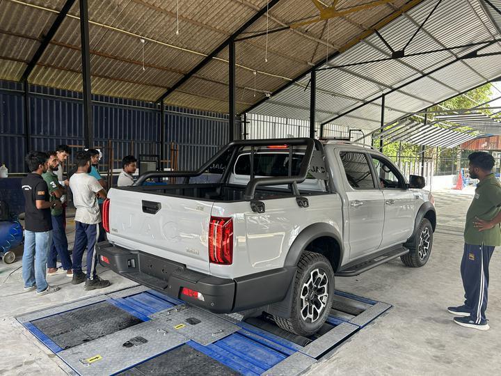 Roller Five-in-One Inspection Line with 3000kg Max Axle Load, AC380V±10%50HZ Power Supply, and 800-2200mm Applicable Wheel Tread for Vehicle Testing
